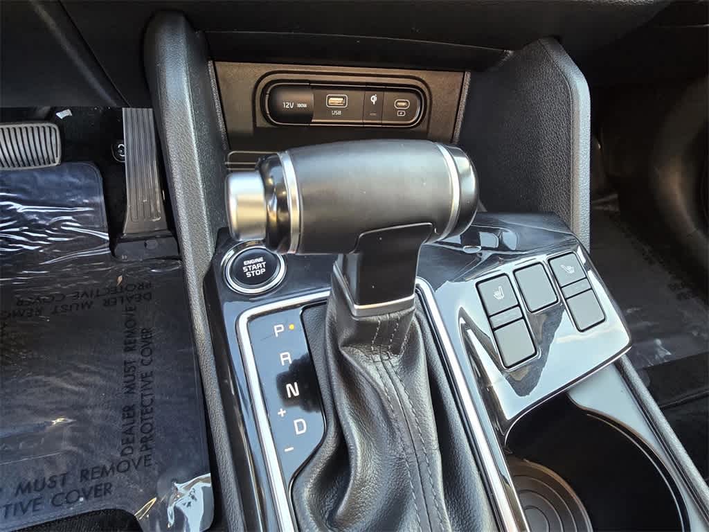 Thumbnail: 2023 Kia Sportage - 17