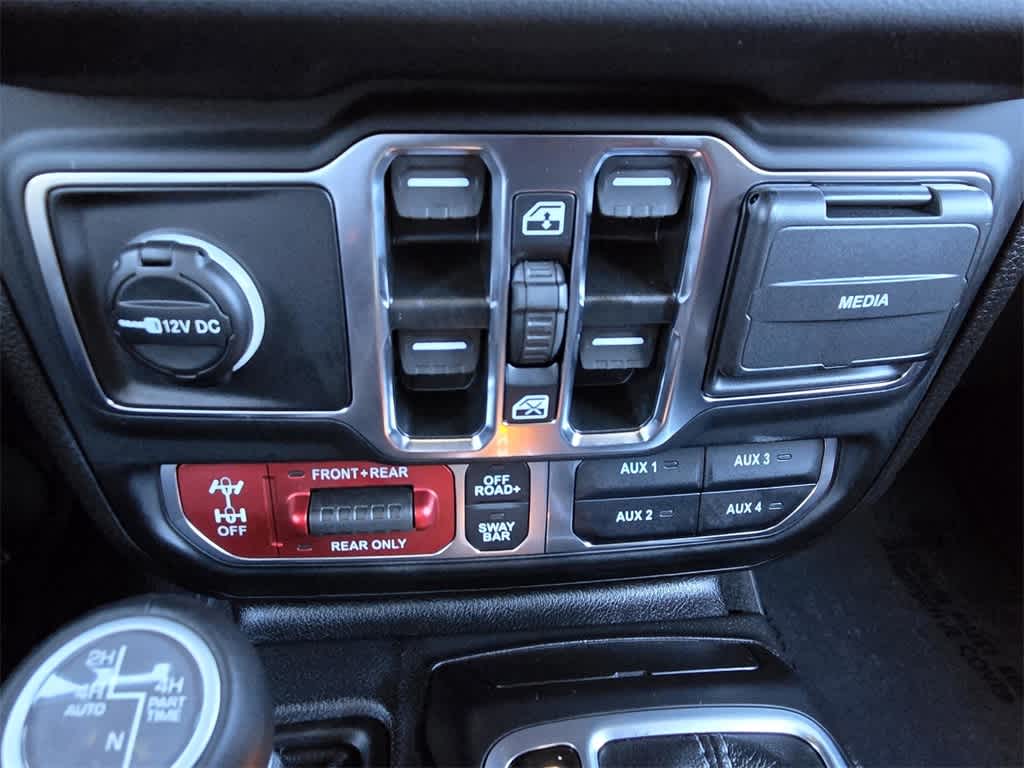 Thumbnail: 2025 Jeep Gladiator - 17