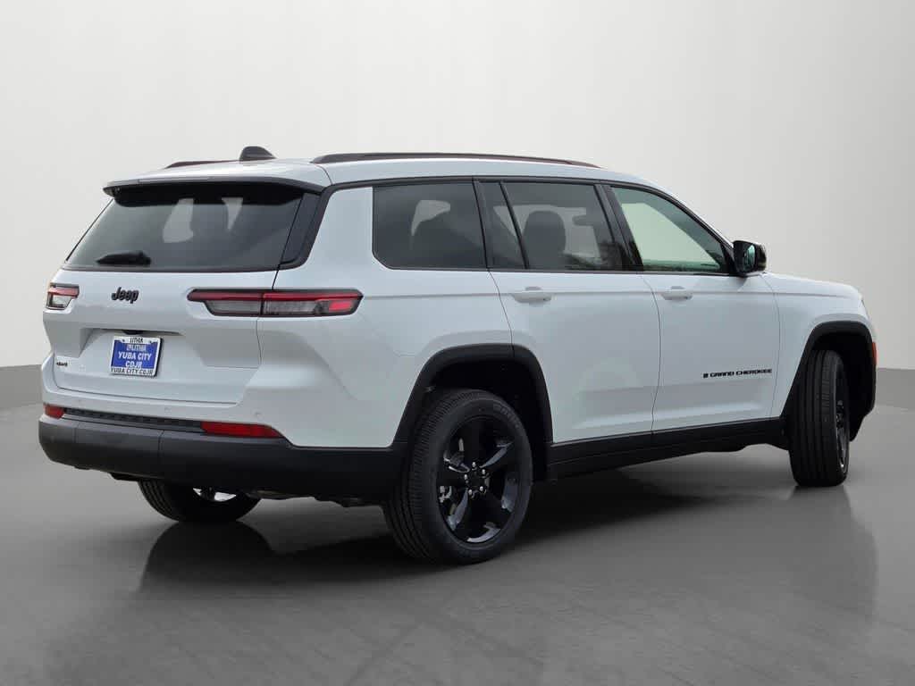Thumbnail: 2025 Jeep Grand Cherokee - 6