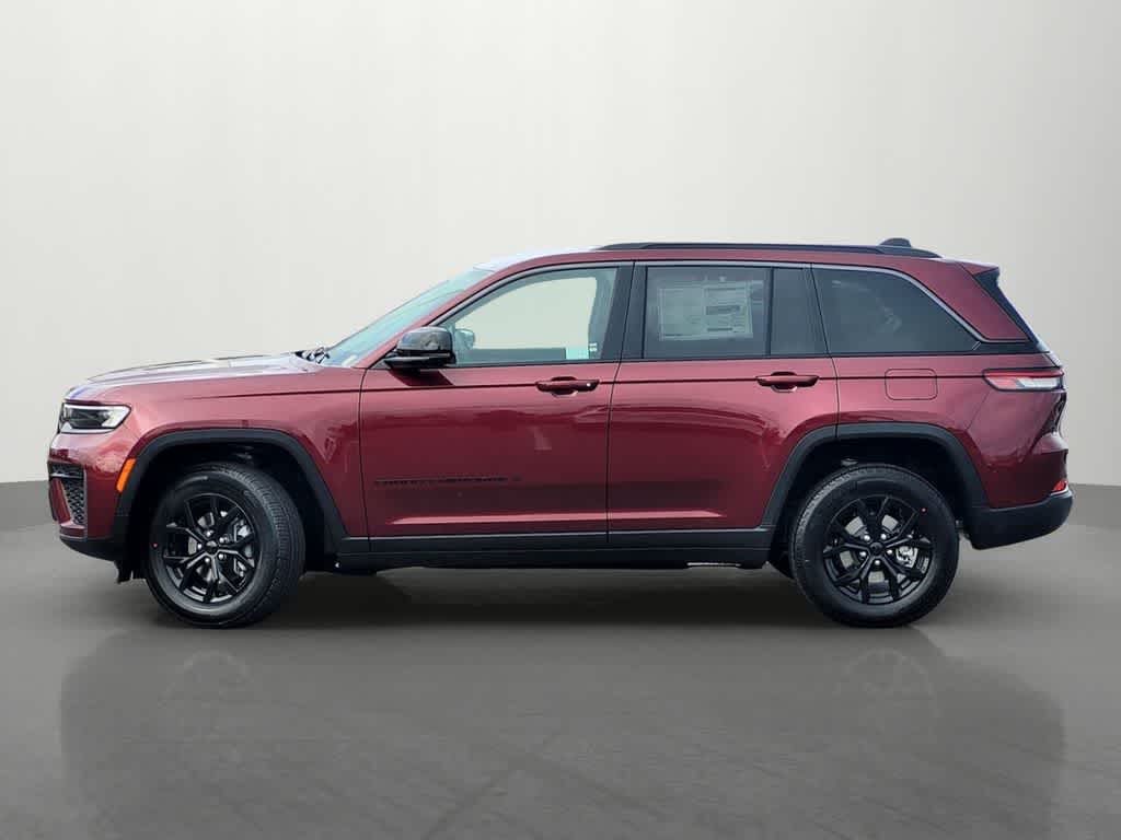 Thumbnail: 2026 Jeep Grand Cherokee - 3