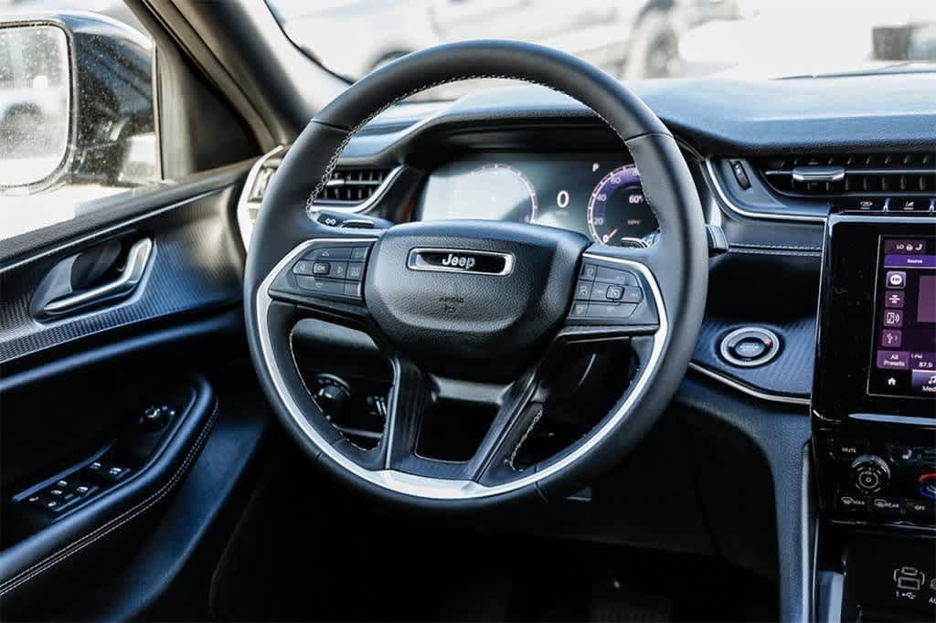 Thumbnail: 2025 Jeep Grand Cherokee - 14