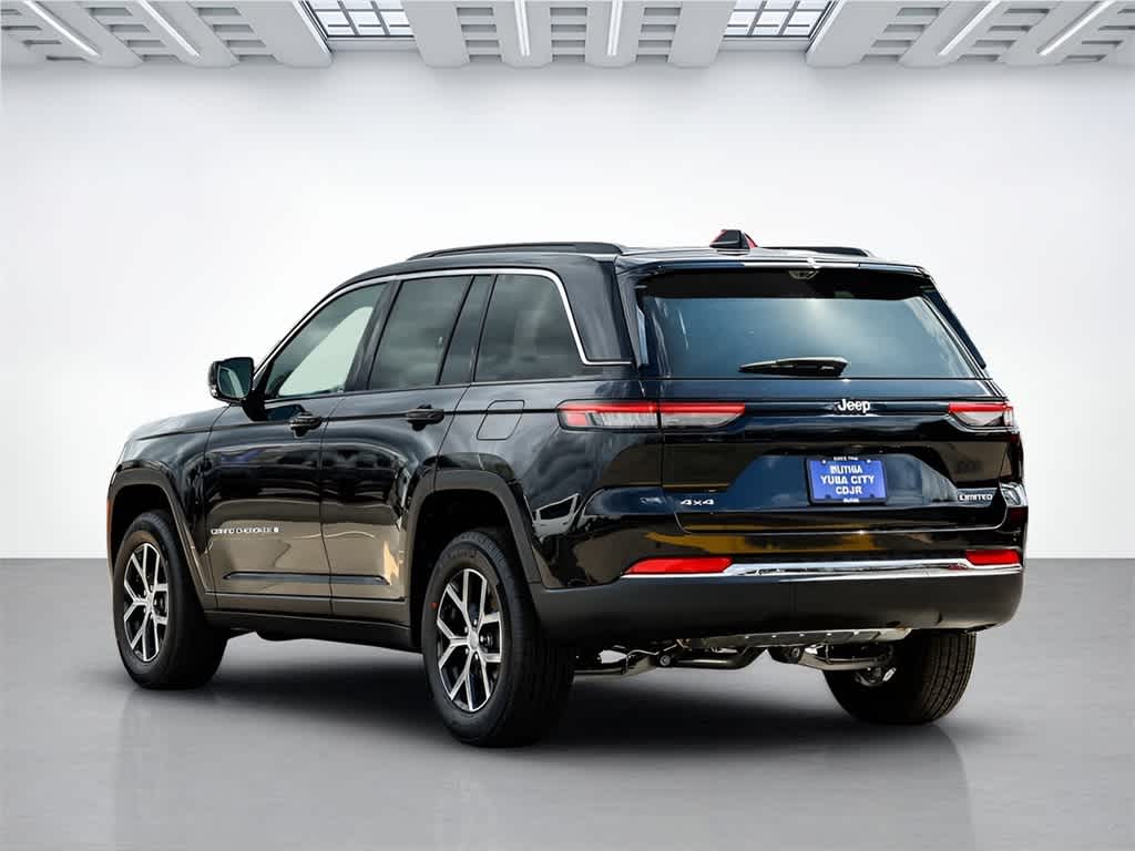 Thumbnail: 2025 Jeep Grand Cherokee - 3