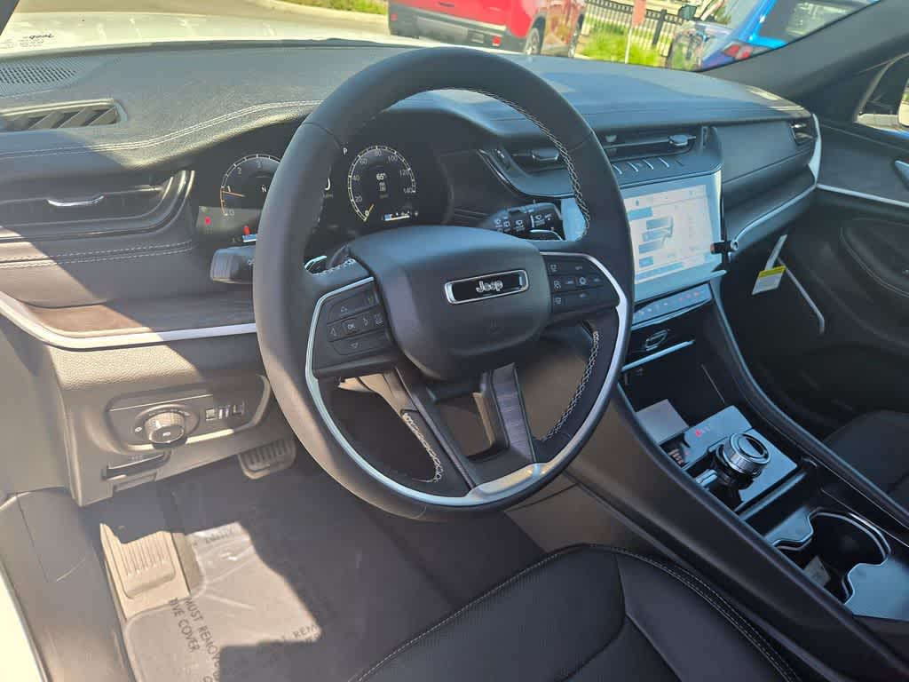 Thumbnail: 2026 Jeep Grand Cherokee - 10