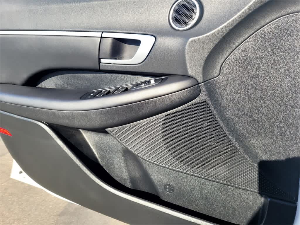 Thumbnail: 2022 Hyundai Sonata - 16