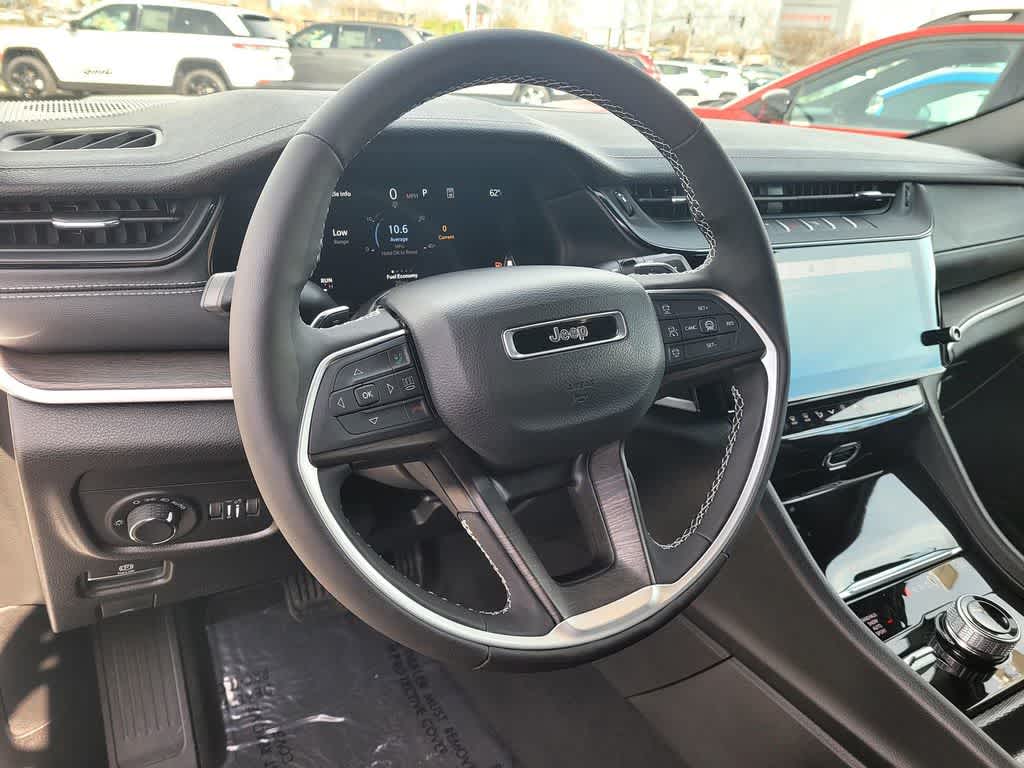 Thumbnail: 2026 Jeep Grand Cherokee - 9