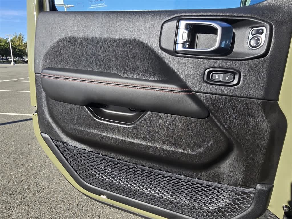 Thumbnail: 2026 Jeep Wrangler - 14