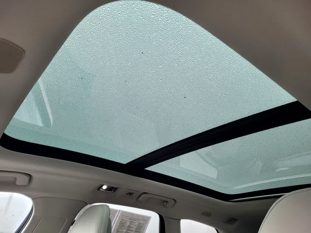 Thumbnail: 2018 Volvo XC60 - 10