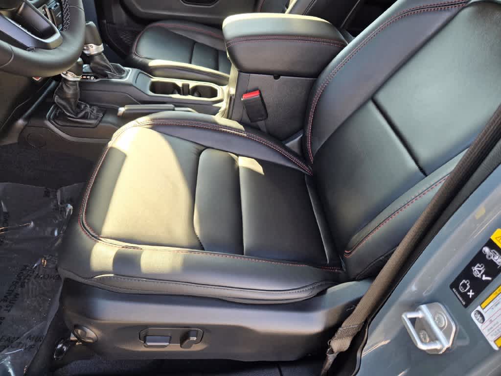 2025 Jeep Wrangler 4-Door Rubicon - Photo 12