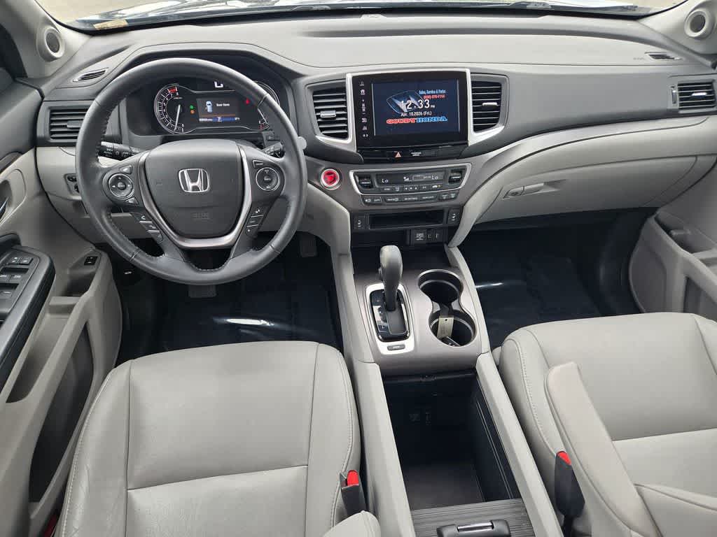 Thumbnail: 2017 Honda Pilot - 9