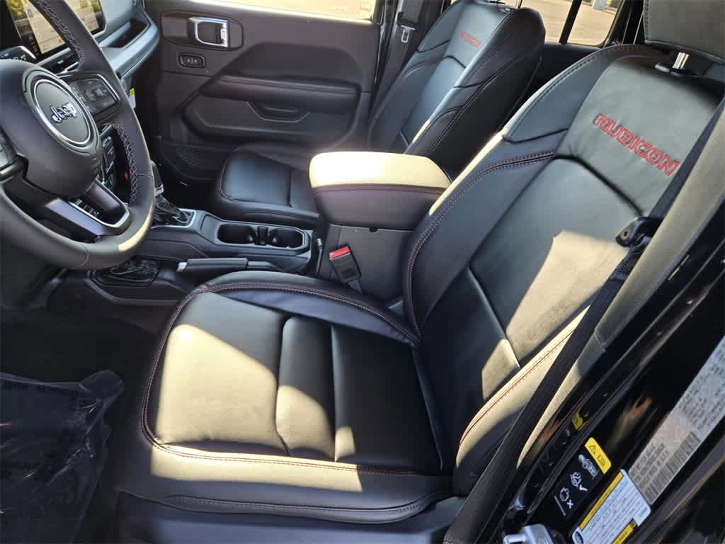 Thumbnail: 2025 Jeep Gladiator - 12