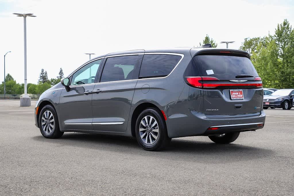 2023 Chrysler Pacifica Hybrid Limited 2