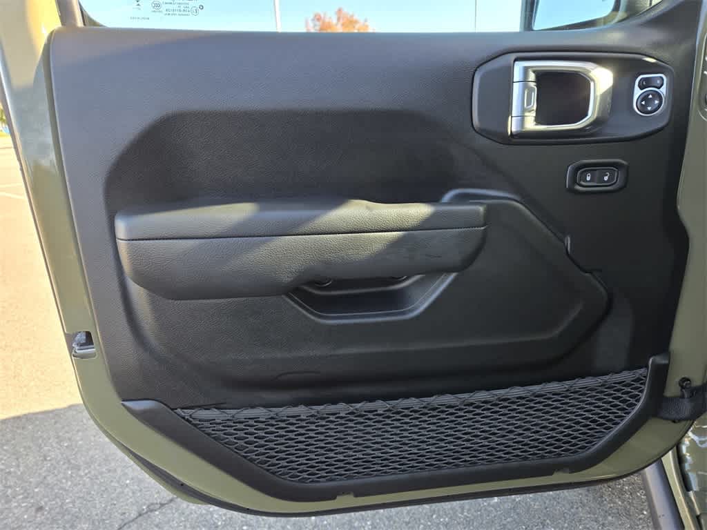 Thumbnail: 2026 Jeep Wrangler - 14