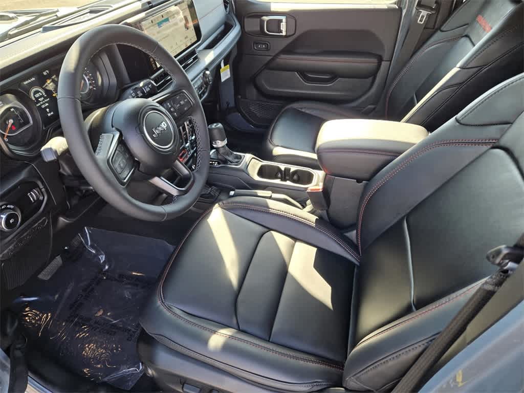 Thumbnail: 2025 Jeep Wrangler - 16