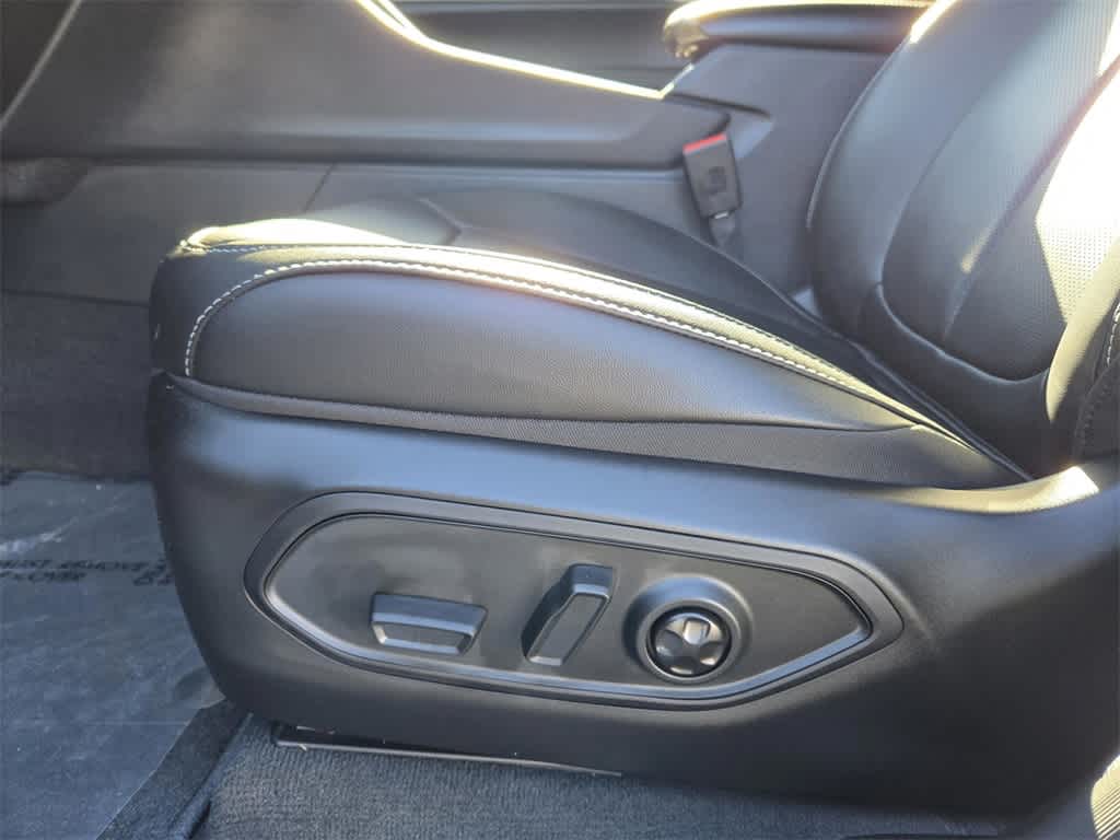 Thumbnail: 2025 Jeep Grand Cherokee - 13