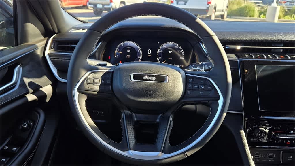 Thumbnail: 2025 Jeep Grand Cherokee - 12