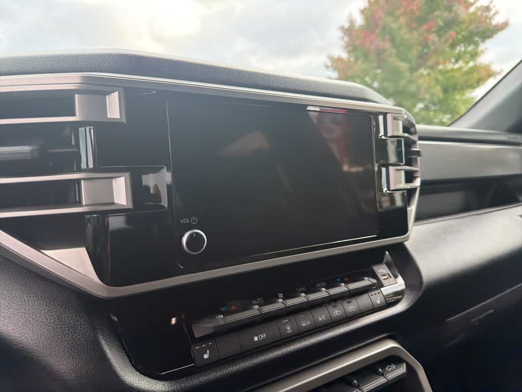 Thumbnail: 2025 Toyota Tundra - 18