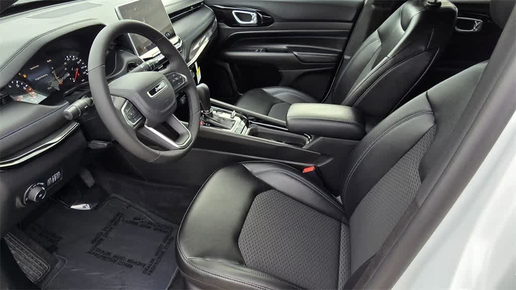 Thumbnail: 2026 Jeep Compass - 15