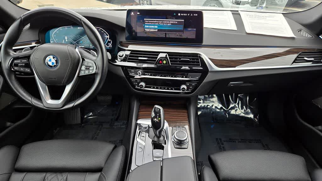 Thumbnail: 2022 BMW 5 Series - 9