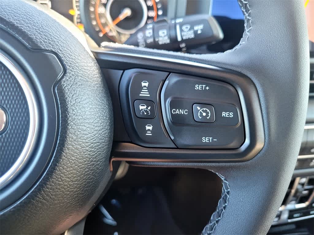 Thumbnail: 2025 Jeep Wrangler - 20