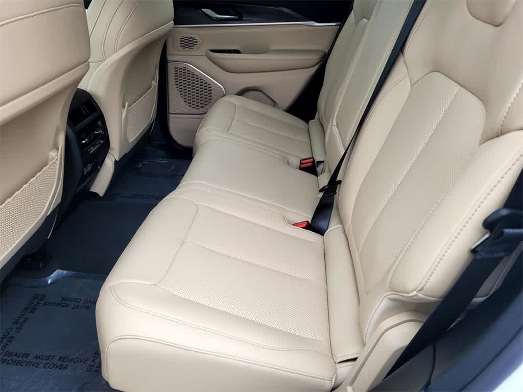 Thumbnail: 2025 Jeep Grand Cherokee - 14