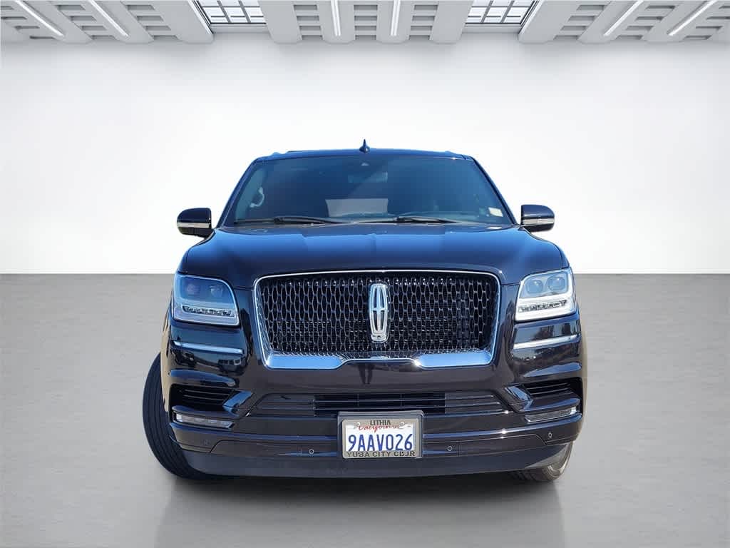 Thumbnail: 2021 Lincoln Navigator L - 2