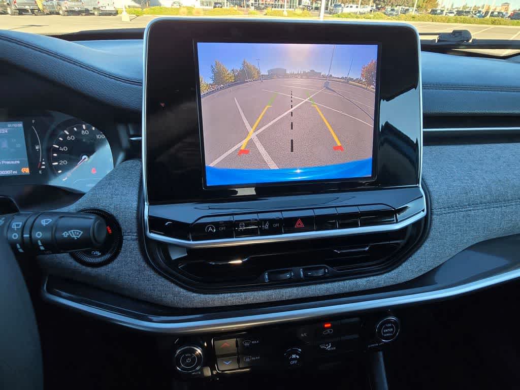 Thumbnail: 2022 Jeep Compass - 18