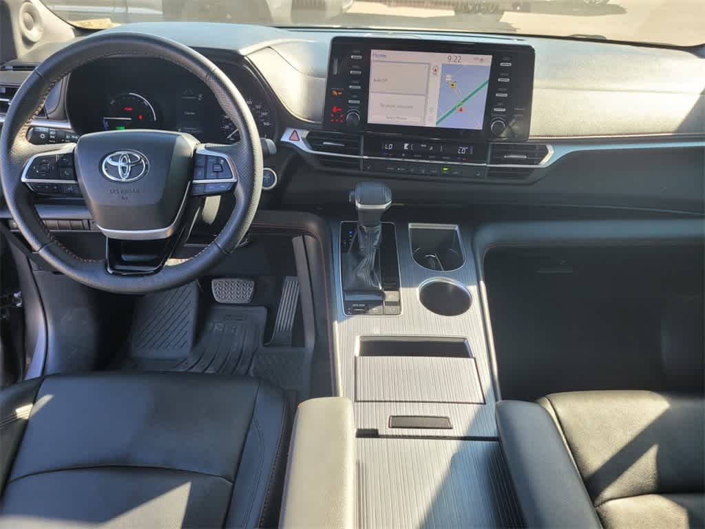 Thumbnail: 2021 Toyota Sienna - 11