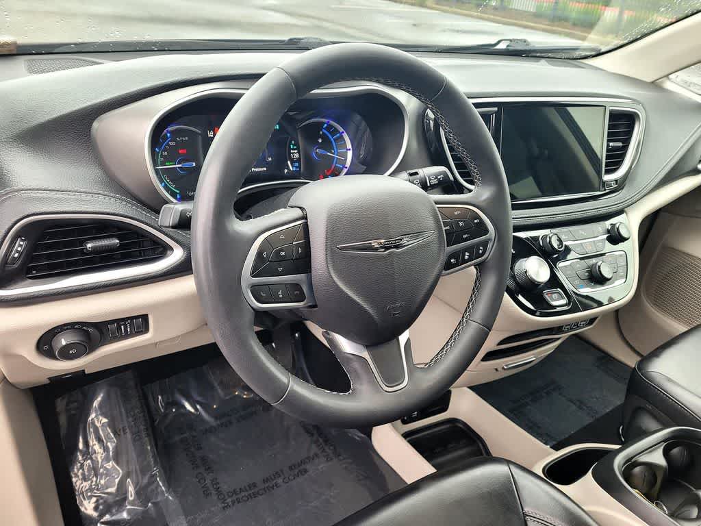 Thumbnail: 2023 Chrysler Pacifica - 9