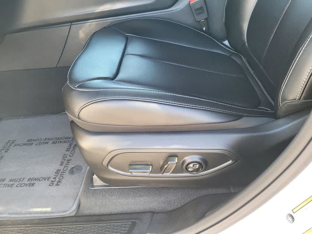 Thumbnail: 2026 Jeep Grand Cherokee - 15