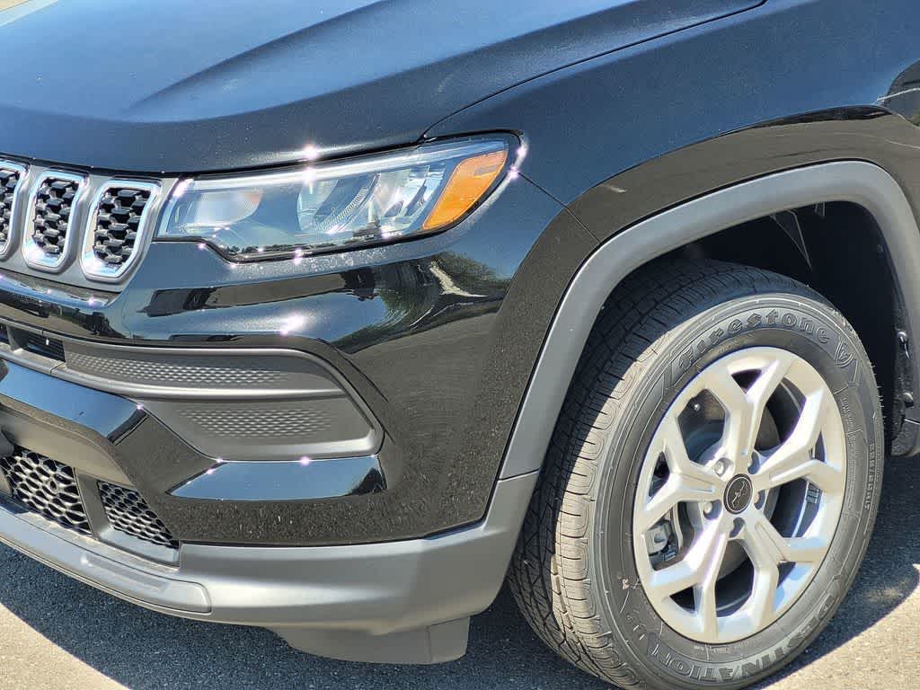 Thumbnail: 2025 Jeep Compass - 9