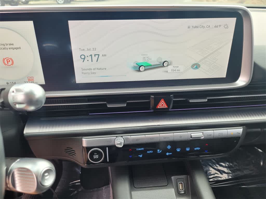 Thumbnail: 2023 Hyundai Ioniq 6 - 18
