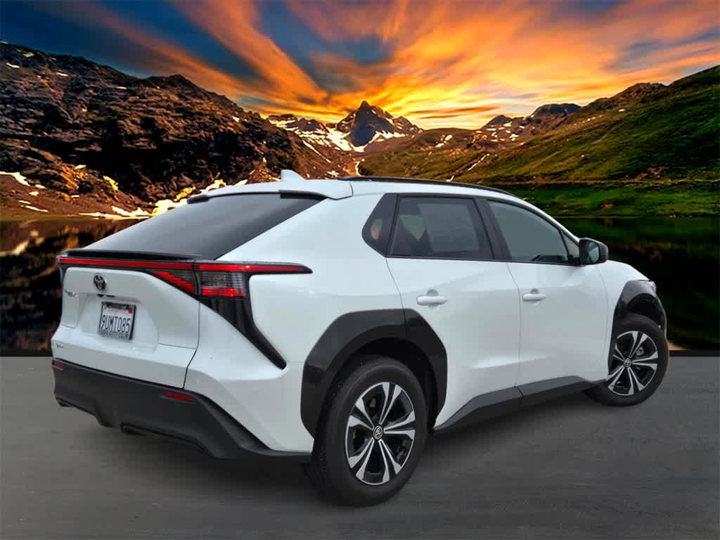 Thumbnail: 2025 Toyota bZ4X - 6