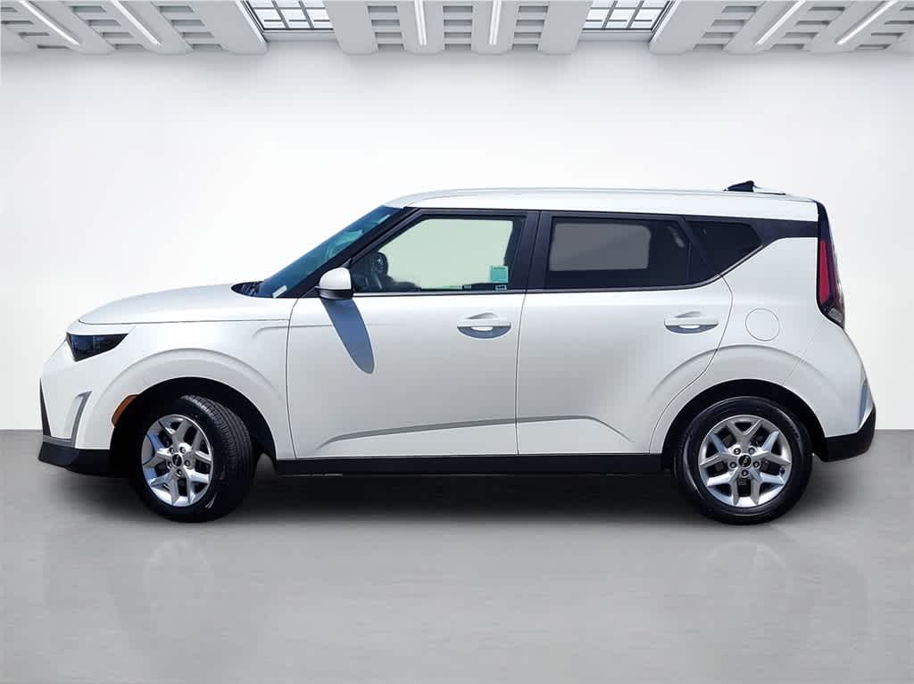 Thumbnail: 2023 Kia Soul - 3