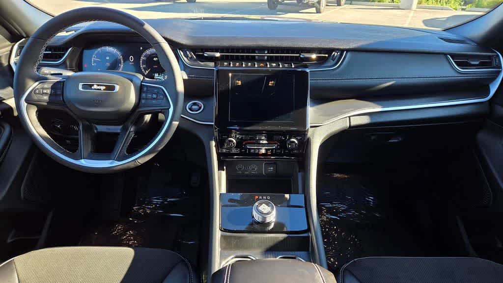 Thumbnail: 2025 Jeep Grand Cherokee - 9