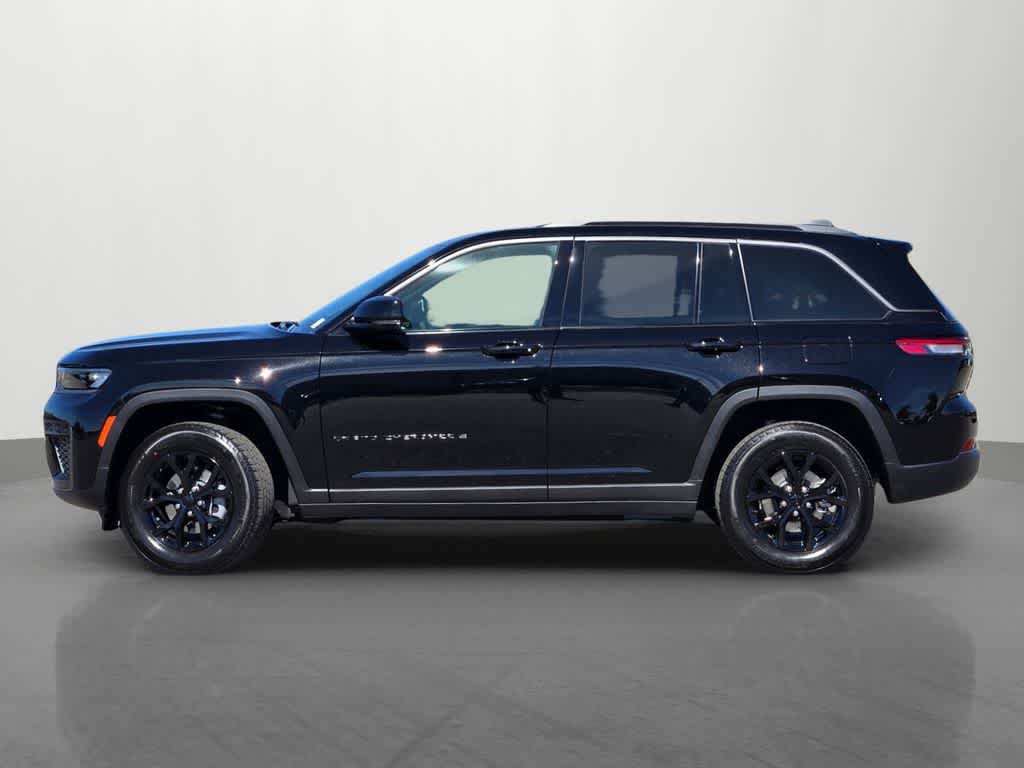 Thumbnail: 2026 Jeep Grand Cherokee - 3