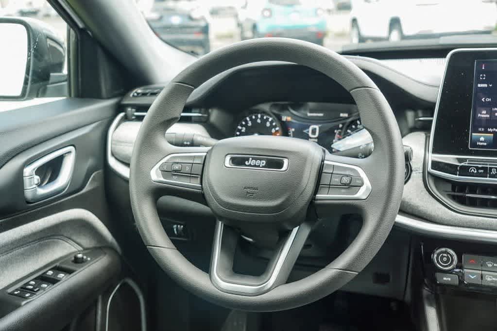 Thumbnail: 2025 Jeep Compass - 39