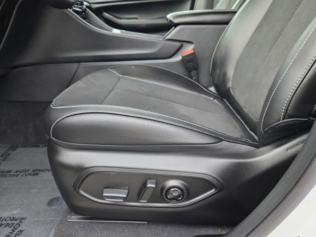 Thumbnail: 2025 Jeep Grand Cherokee - 13