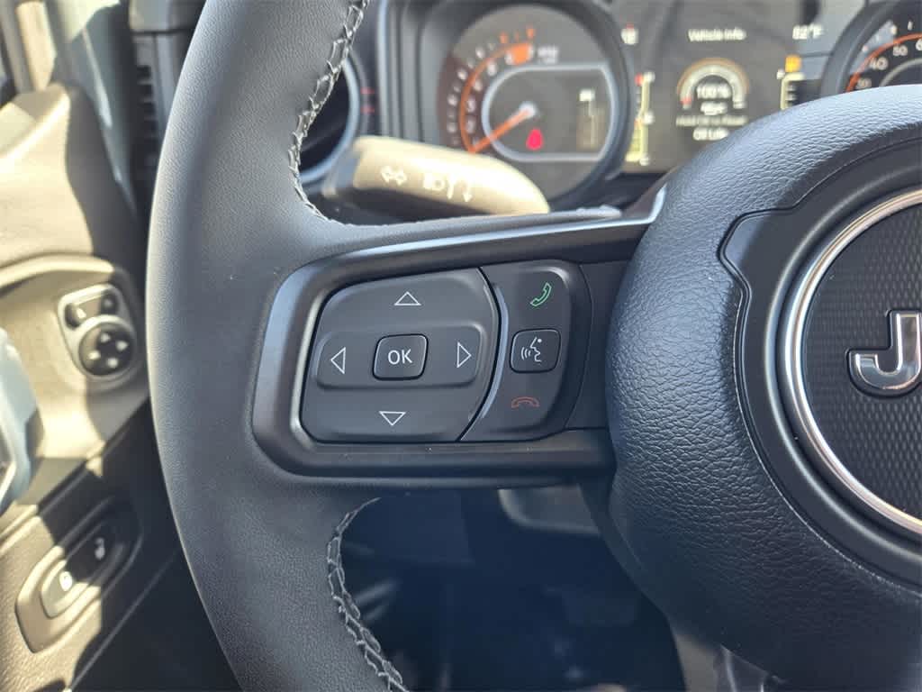 Thumbnail: 2025 Jeep Wrangler - 19