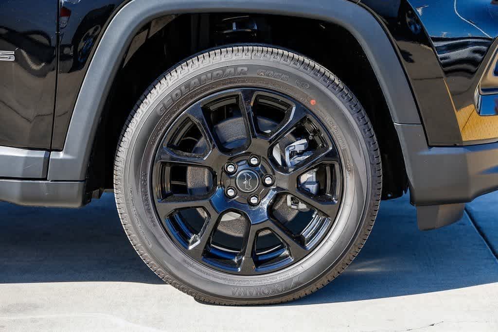 Thumbnail: 2025 Jeep Compass - 10