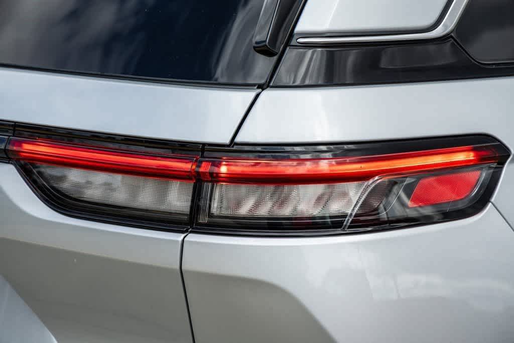 Thumbnail: 2024 Jeep Grand Cherokee - 9