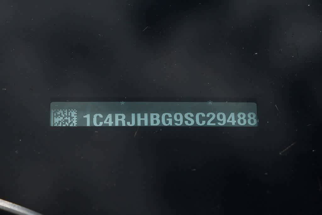 Thumbnail: 2025 Jeep Grand Cherokee - 27