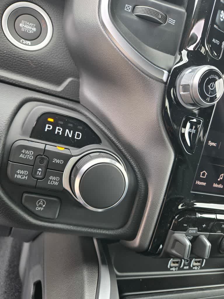 Thumbnail: 2026 RAM 1500 - 15