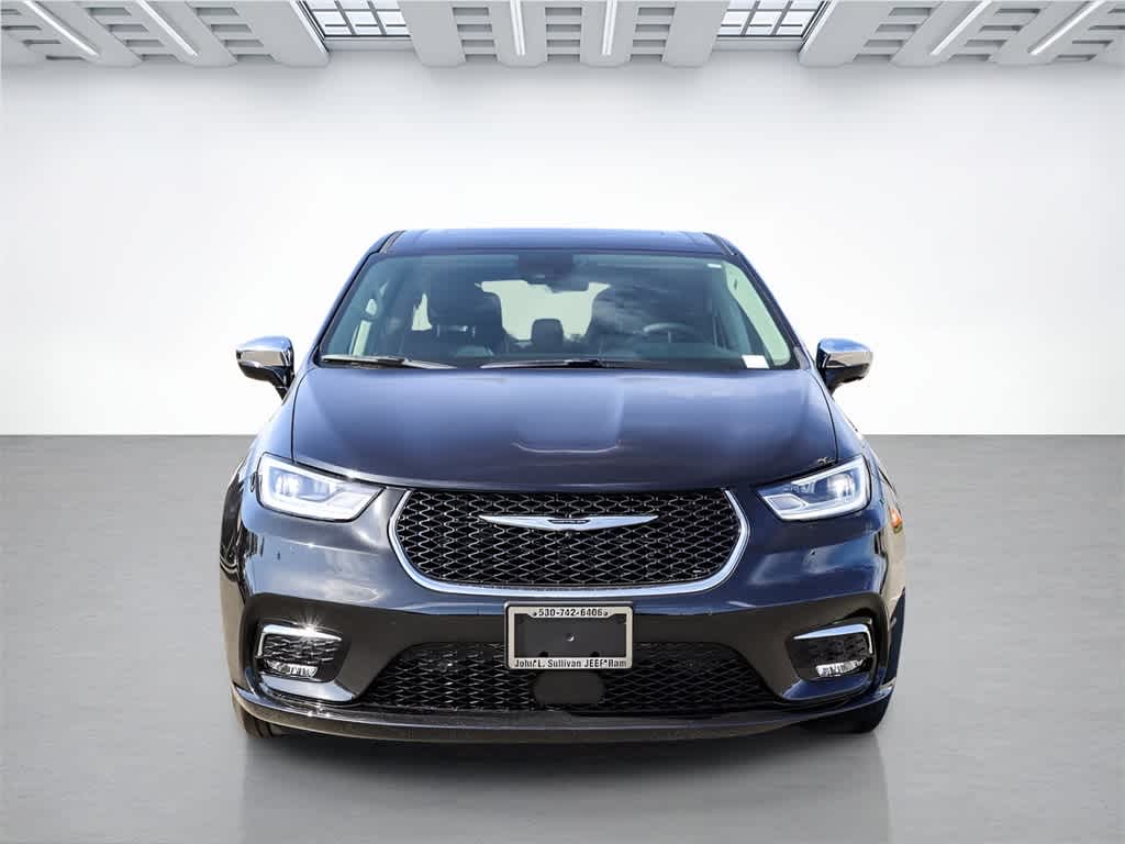 Thumbnail: 2023 Chrysler Pacifica - 6
