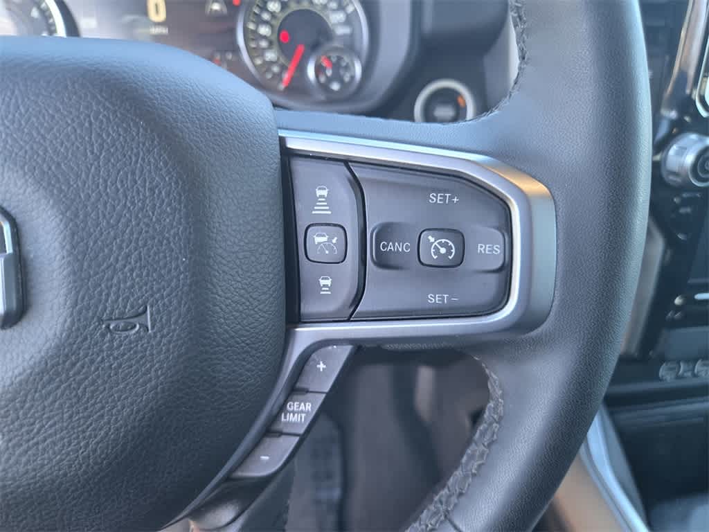 Thumbnail: 2025 RAM 1500 - 18