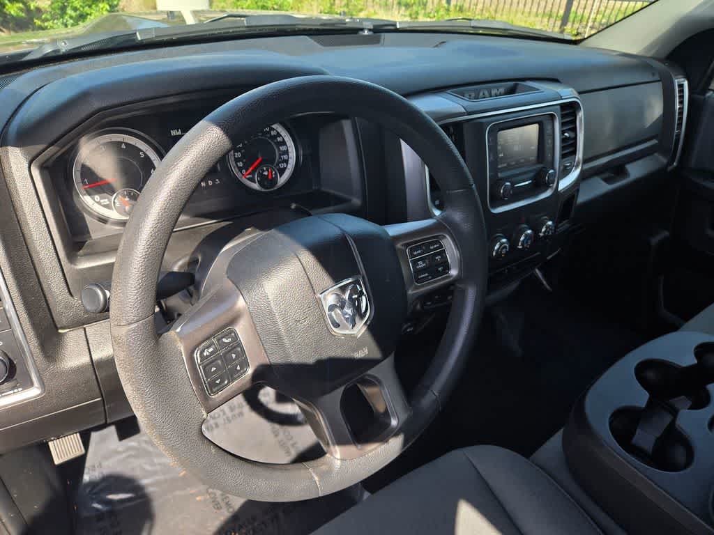 Thumbnail: 2024 RAM 1500 Classic - 10