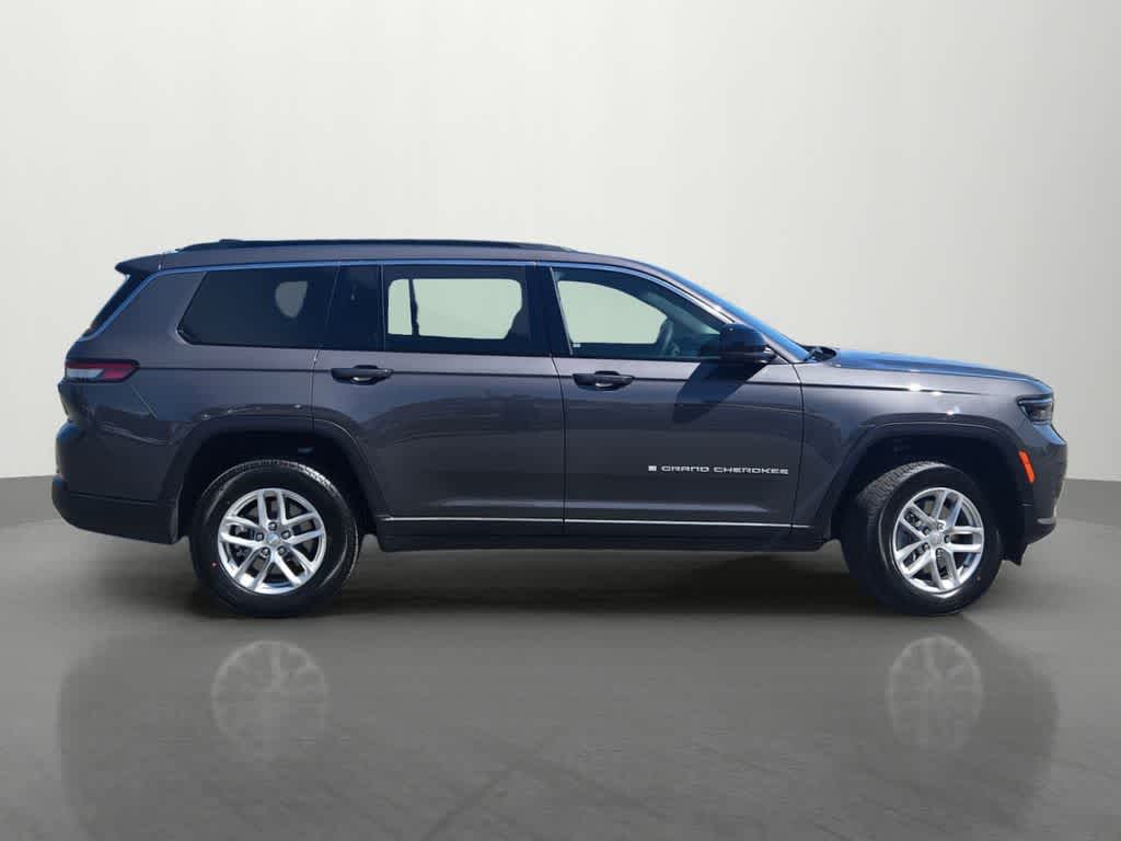 Thumbnail: 2026 Jeep Grand Cherokee - 7