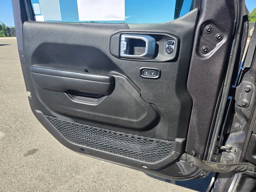 Thumbnail: 2024 Jeep Wrangler - 18