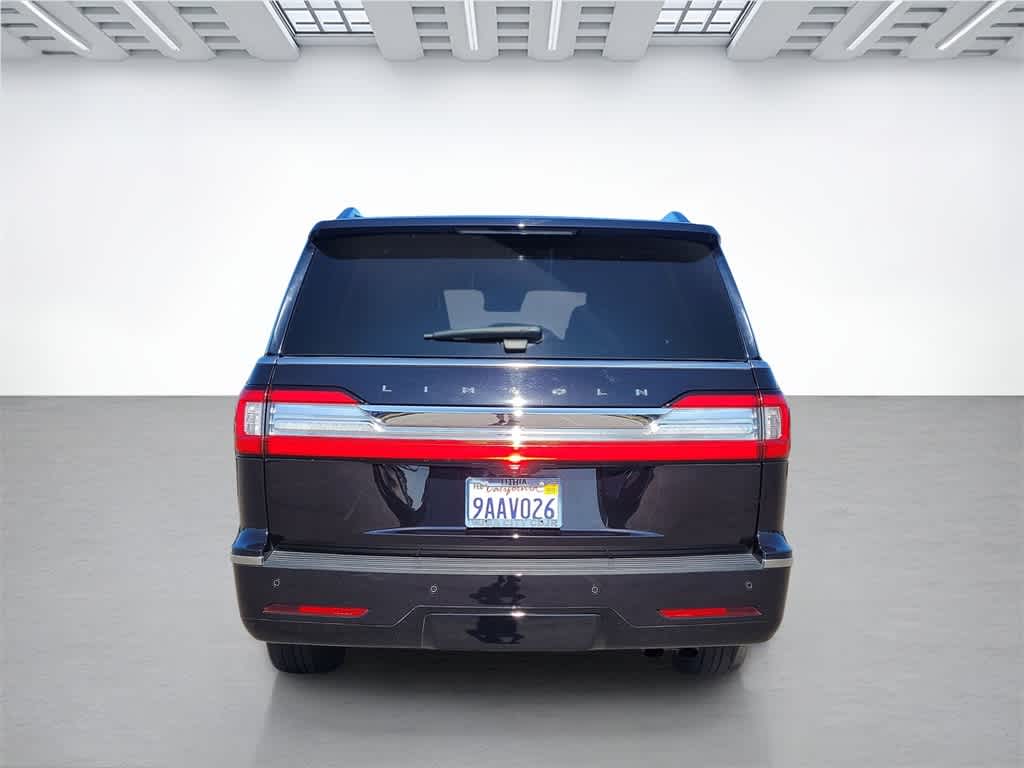Thumbnail: 2021 Lincoln Navigator L - 8