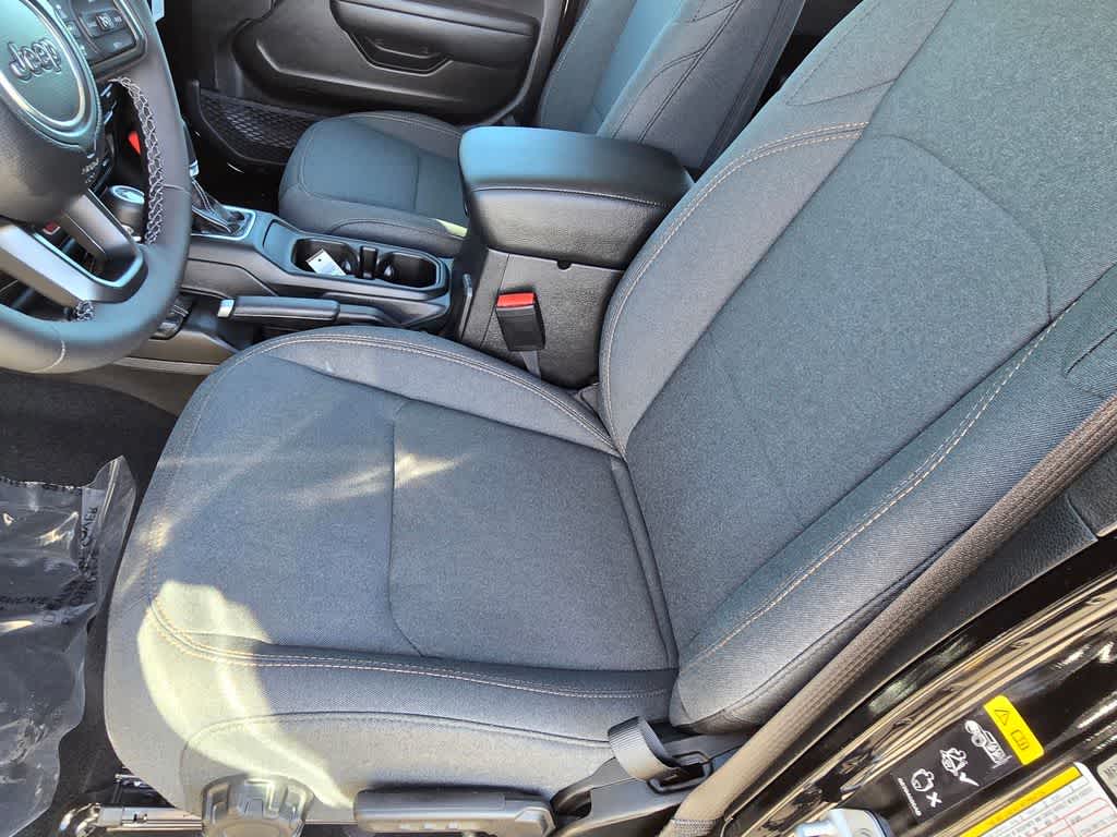 Thumbnail: 2026 Jeep Wrangler - 12