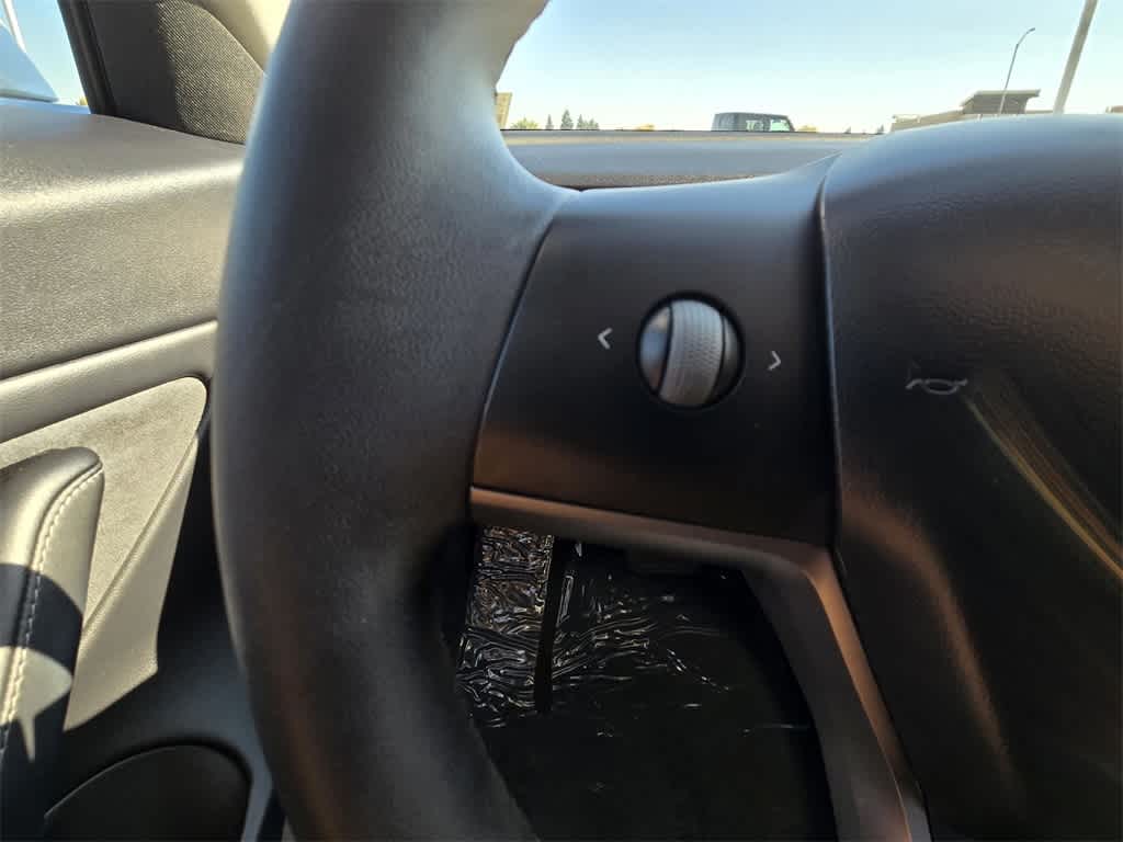 Thumbnail: 2020 Tesla Model 3 - 20